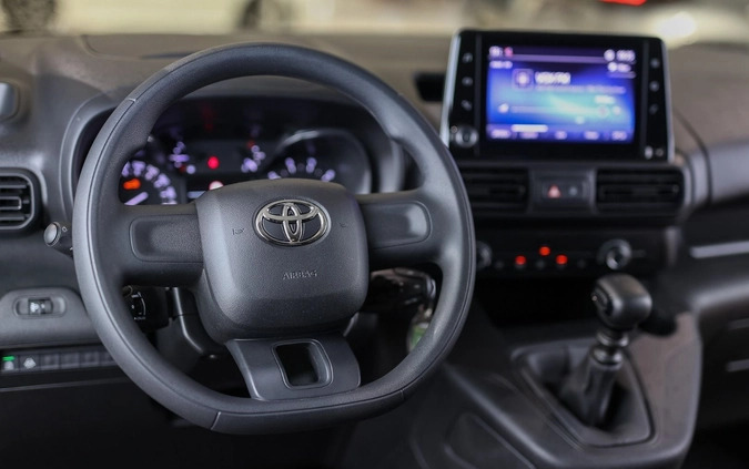 Toyota Proace City Verso cena 85850 przebieg: 86831, rok produkcji 2021 z Brzostek małe 596